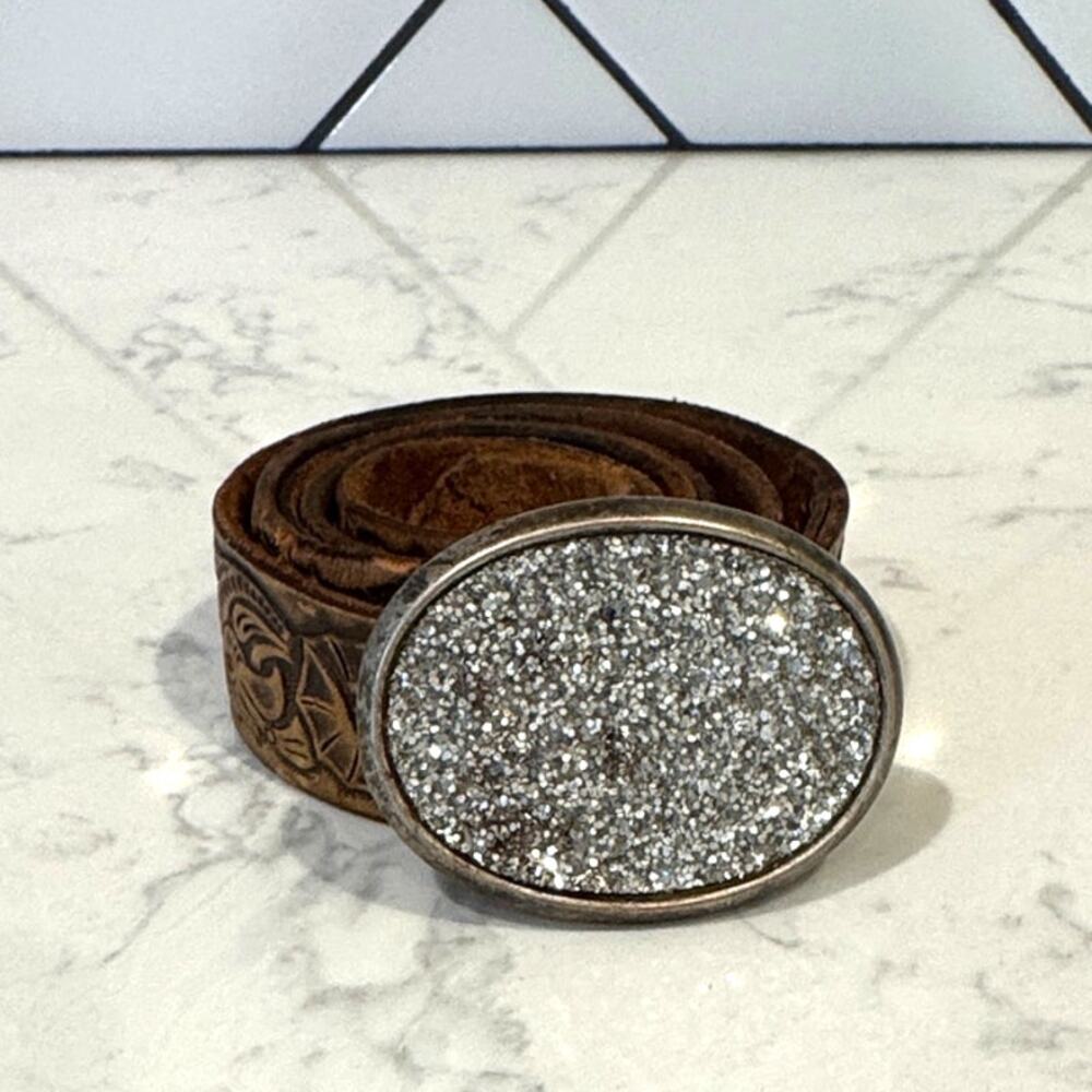 Vintage Y2K glittery silver oval buckle brown leather tooled belt size XL